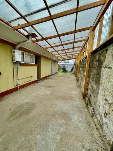 ESPACIOSA CASA REMODELADA EN GRAN TERRENO - Imagen 11