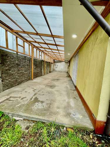 ESPACIOSA CASA REMODELADA EN GRAN TERRENO - Imagen 12