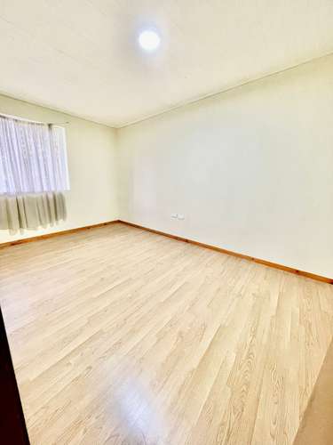 ESPACIOSA CASA REMODELADA EN GRAN TERRENO - Imagen 8