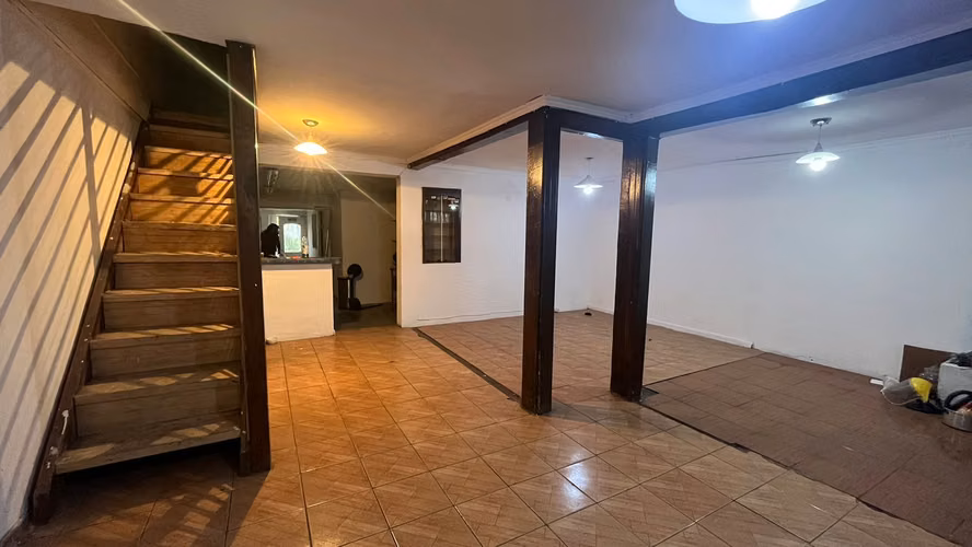 VENTA CASA AMPLIA EST PATIO PSJE CERRADO