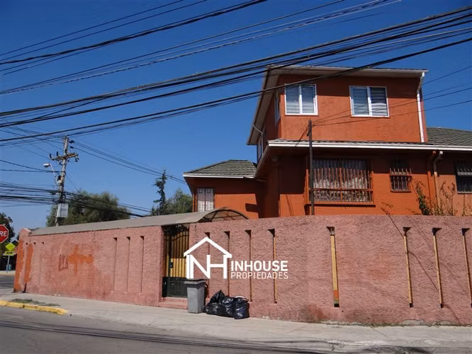 UNICA Y AMPLIA CASA EL ROSAL 150/195 MTS