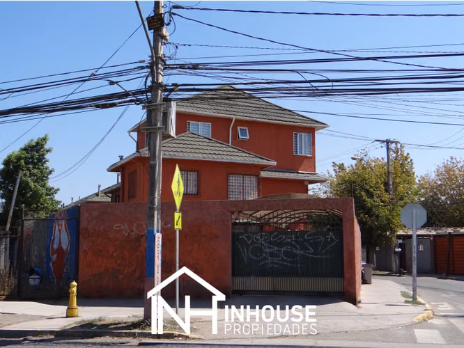 UNICA Y AMPLIA CASA EL ROSAL 150/195 MTS