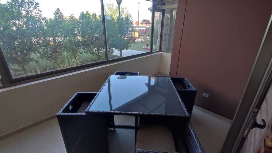 Comodo departamento amoblado (162200)