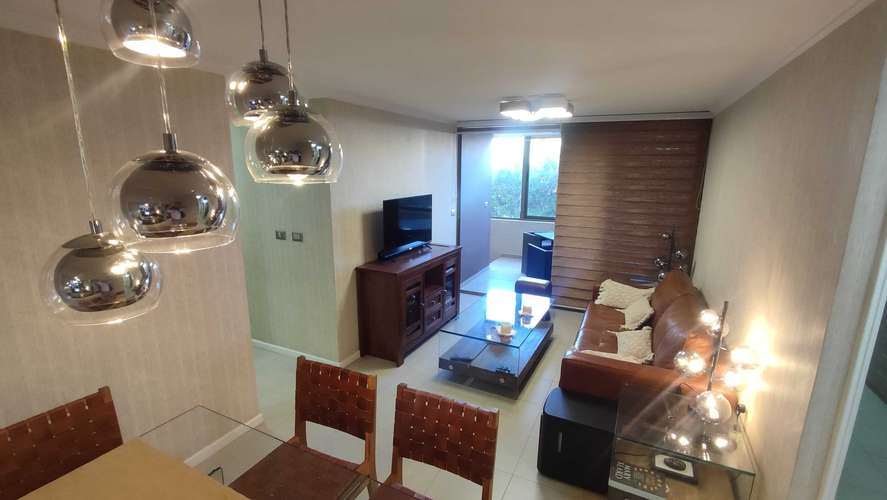 Comodo departamento amoblado (162200)