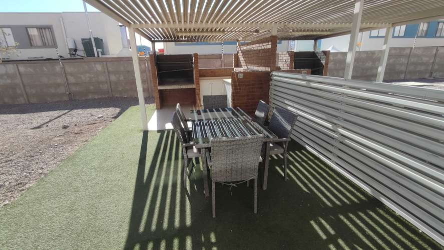 Comodo departamento amoblado (162200)