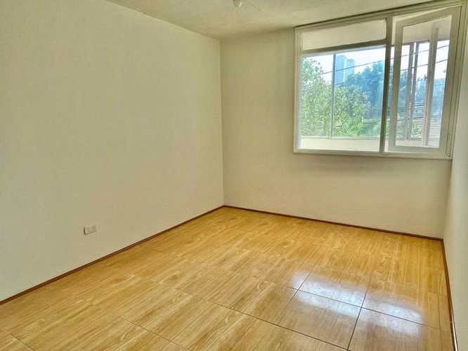 departamento con patio  (162201)