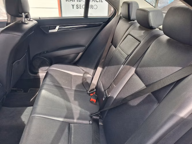 MERCEDES BENZ C180 blueEFFICIENCY 2012