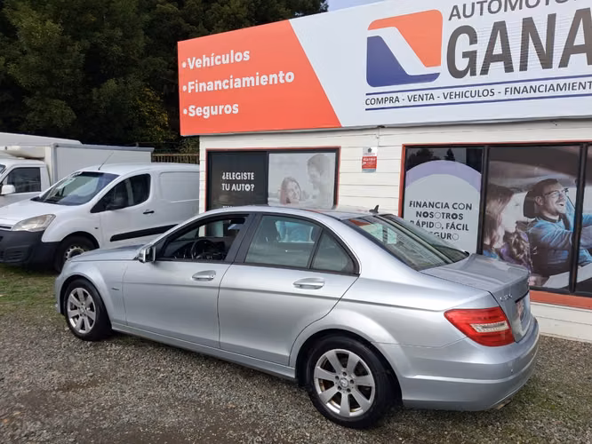 MERCEDES BENZ C180 blueEFFICIENCY 2012