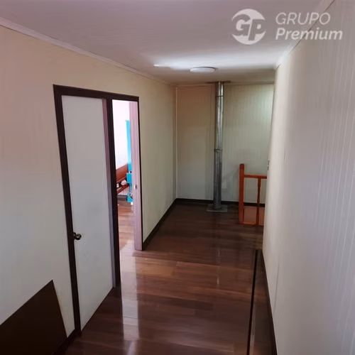 Casa en venta, 4 dorm.1 baño en Coronel