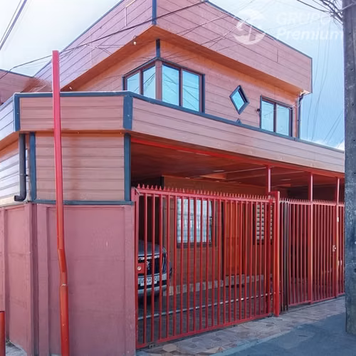 Casa en venta, 4 dorm.1 baño en Coronel