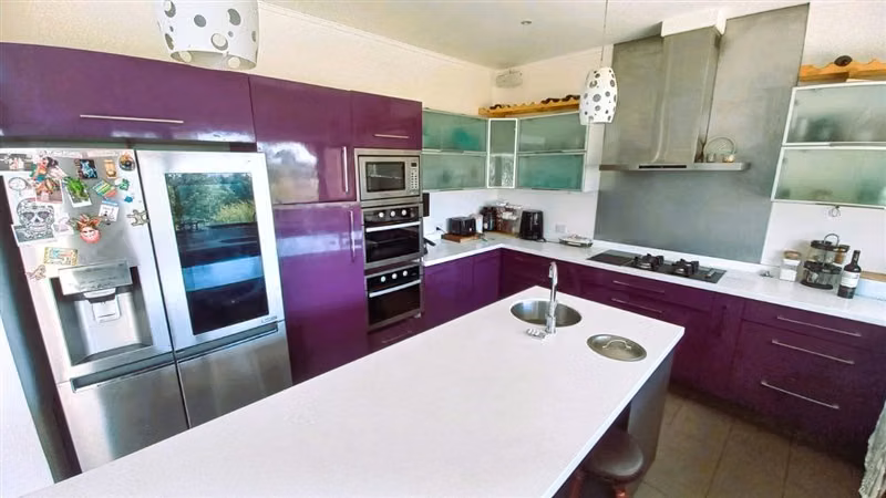 Vive como mereces: Parcela 5.200 mts2 casa, piscina Se VENDE