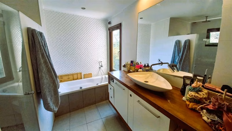 Vive como mereces: Parcela 5.200 mts2 casa, piscina Se VENDE