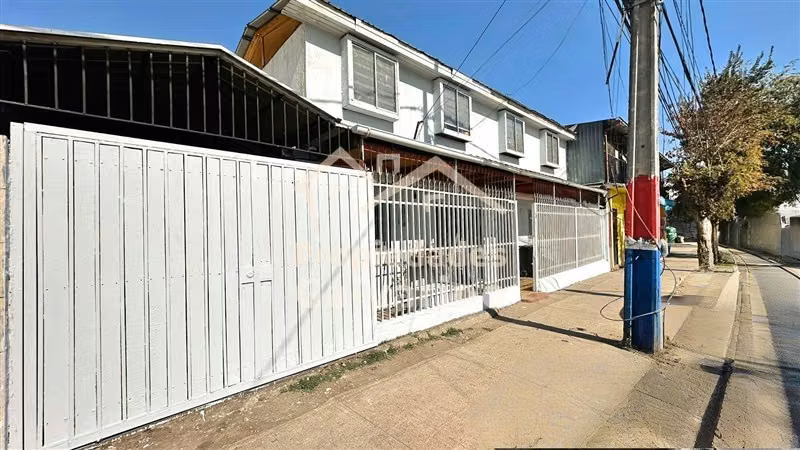 Casa en venta de 6 dorm. en San Ramón
