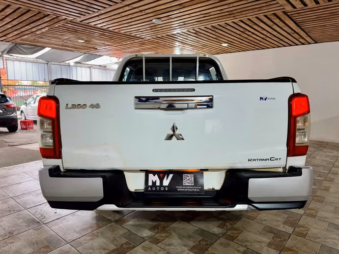 MITSUBISHI L200 KATANA CRT 4X4