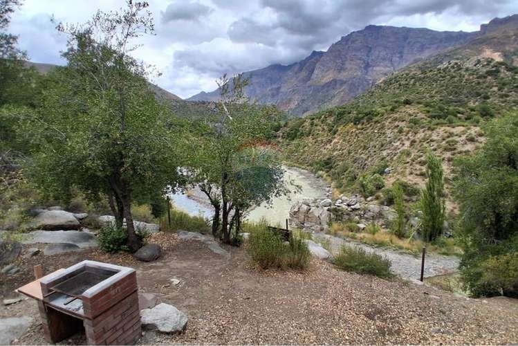 Complejo turístico y agrícola de 28 hectáreas