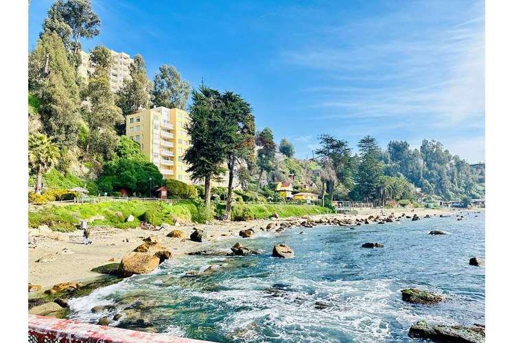 Jardin privado con vista privilegiada al mar