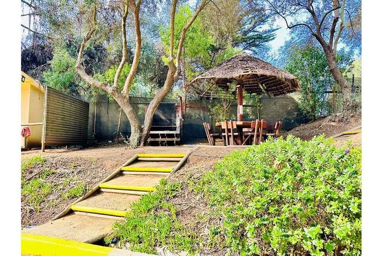 Jardin privado con vista privilegiada al mar