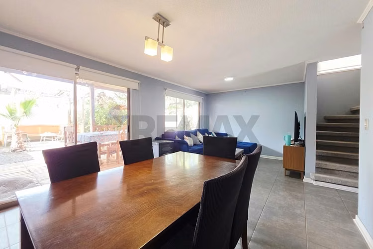 Portones de chicureo | casa | 3d 3b - Imagen 3