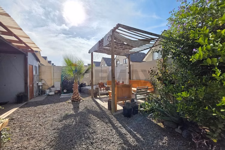 Portones de chicureo | casa | 3d 3b - Imagen 36