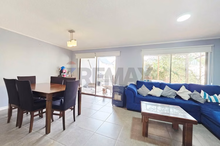 Portones de chicureo | casa | 3d 3b - Imagen 2