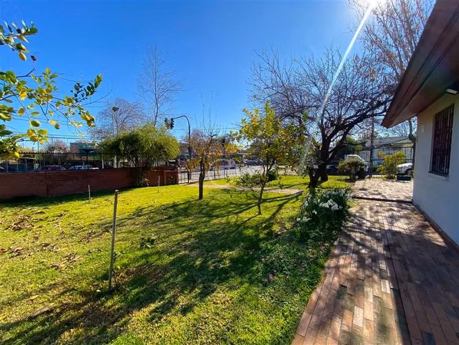 Sitio en venta en Las Condes