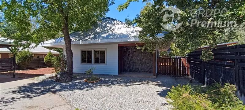 Casa en venta de 3 dorm. en Pinto
