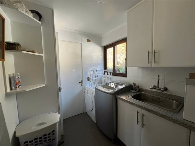 Casa en venta de 4 dorm. en Santo Domingo