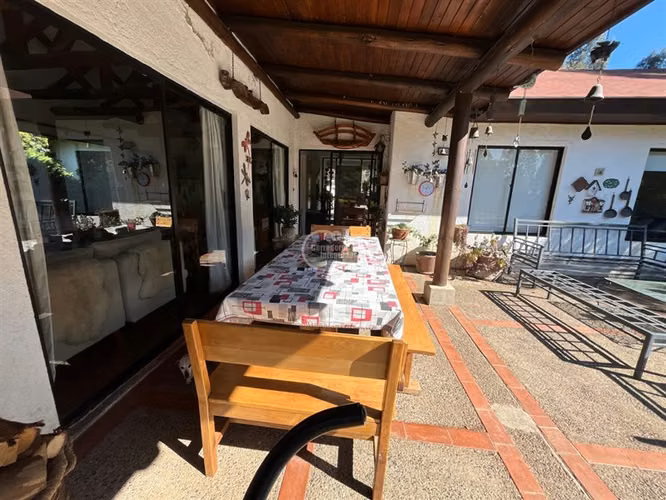 Casa en venta de 4 dorm. en Santo Domingo
