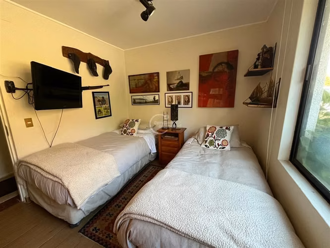 Casa en venta de 4 dorm. en Santo Domingo