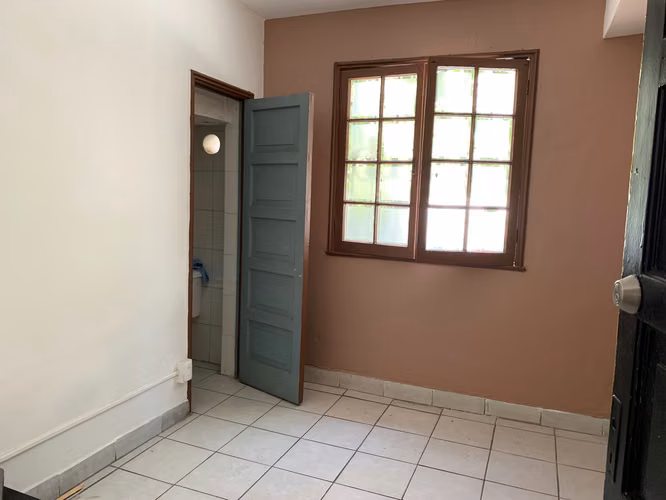 Oportunidad, José Dgo Cañas amplia casa o comercio, 370 mts 9 D