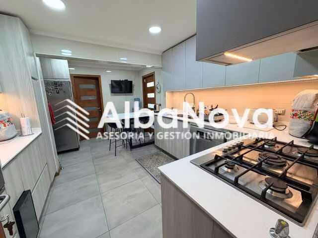 Amplia Casa 1 Solo Piso. Excelente Ubicación (162255)