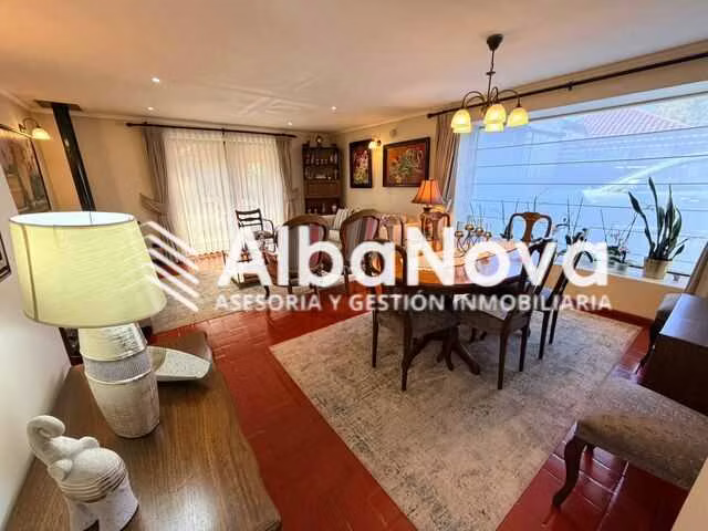 Amplia Casa 1 Solo Piso. Excelente Ubicación (162255)