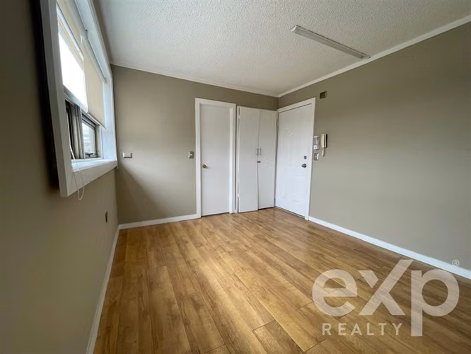 Arriendo Local Comercial excelente ubicación Laura barros 16 - Imagen 3