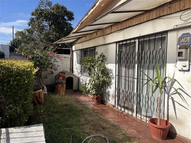 Excelente Casa en venta de 3 dorm. en La Cisterna - Imagen 2