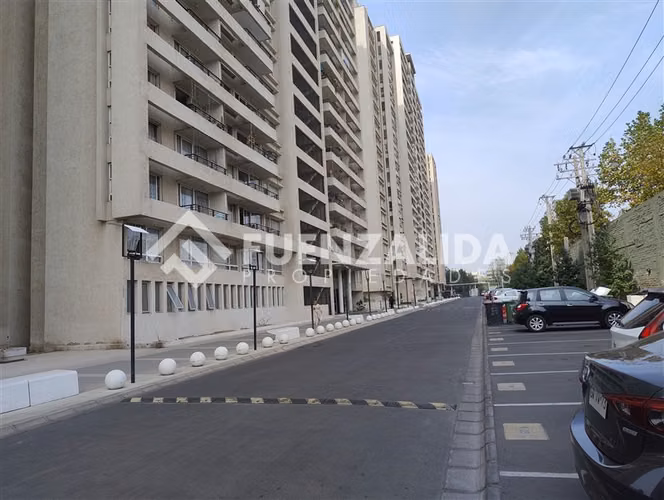 Departamento en venta de 1 dorm. en Macul