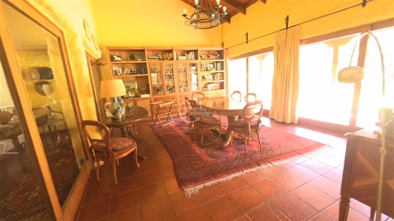 Pirque casa con parque y campo agrícola diversos usos FM