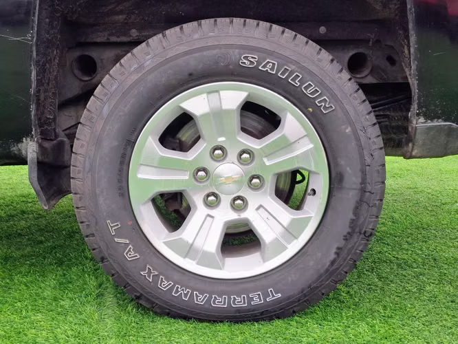 Chevrolet Silverado 5.3 LT 4WD EXT Z71 DOB. CAB. AT 4P 2019 - Imagen 9