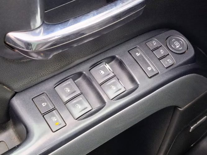Chevrolet Silverado 5.3 LT 4WD EXT Z71 DOB. CAB. AT 4P 2019 - Imagen 11