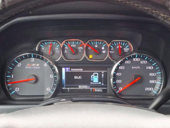 Chevrolet Silverado 5.3 LT 4WD EXT Z71 DOB. CAB. AT 4P 2019 - Imagen 16