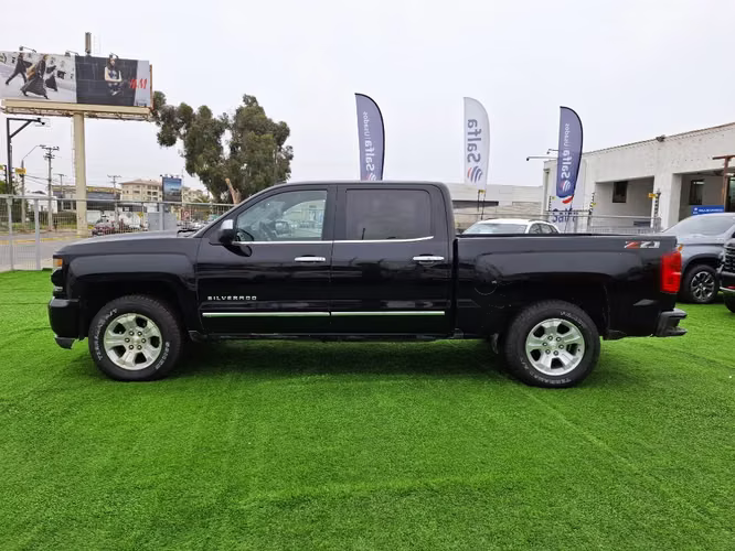 Chevrolet Silverado 5.3 LT 4WD EXT Z71 DOB. CAB. AT 4P 2019 - Imagen 7