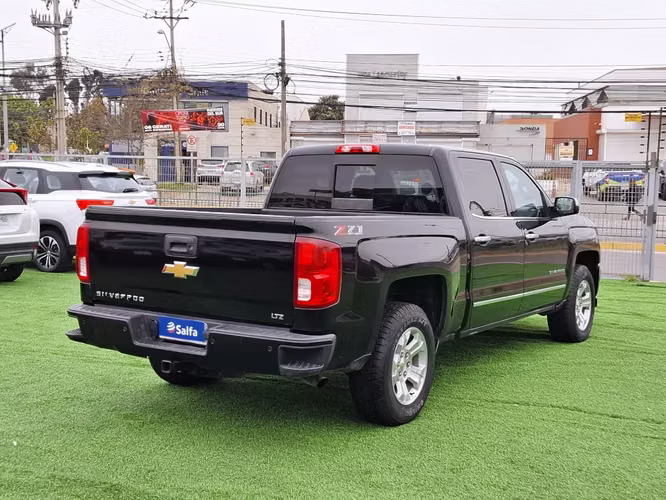 Chevrolet Silverado 5.3 LT 4WD EXT Z71 DOB. CAB. AT 4P 2019 - Imagen 4