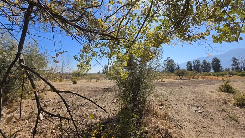 Pirque casa con parque y campo agrícola diversos usos FM