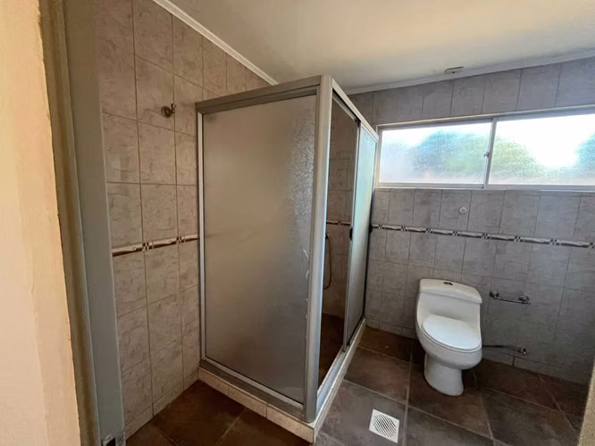 Se Arrienda Casa de en Terreno de 2000 m² (162049)