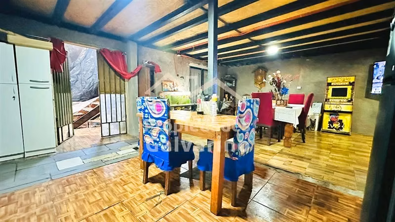 Casa en venta de 6 dorm. en Renca