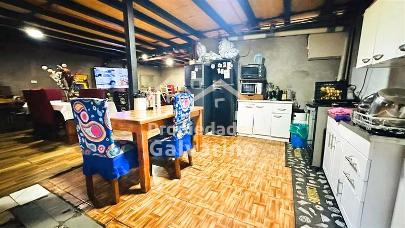 Casa en venta de 6 dorm. en Renca