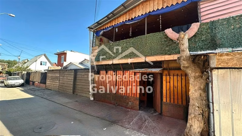 Casa en venta de 6 dorm. en Renca