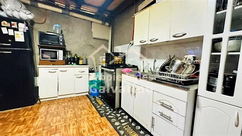 Casa en venta de 6 dorm. en Renca