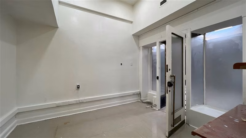 Local bien arrendado en venta en Santiago Centro