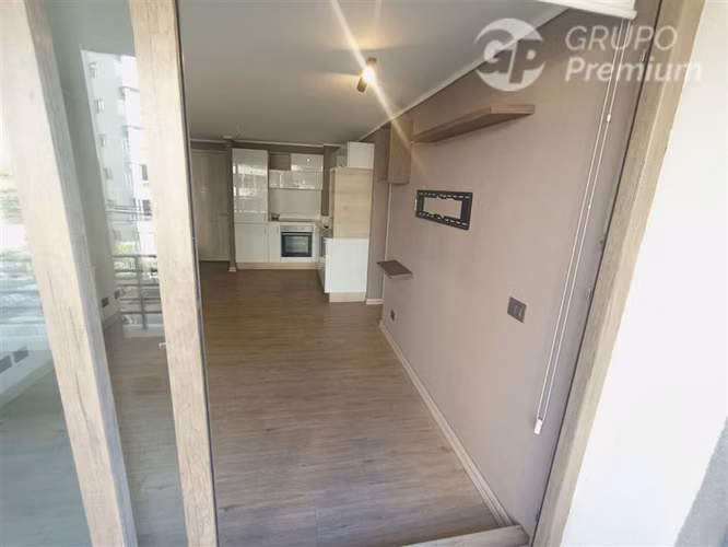 Se vende luminoso departamento de 2D2B en plan de viña