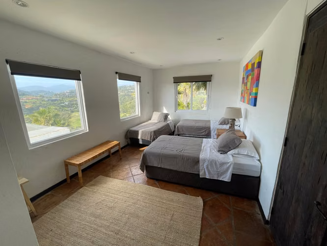 ARRIENDO CASA MEDITERRANEA EN MAITENCILLO